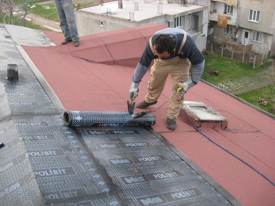 Kemalpaşa EPDM Kauçuk Çatı – düz çatıda arduvazlı bitümlü membran serimi Kemalpaşa EPDM Kauçuk Çatı – düz çatıda arduvazlı bitümlü membran serimi